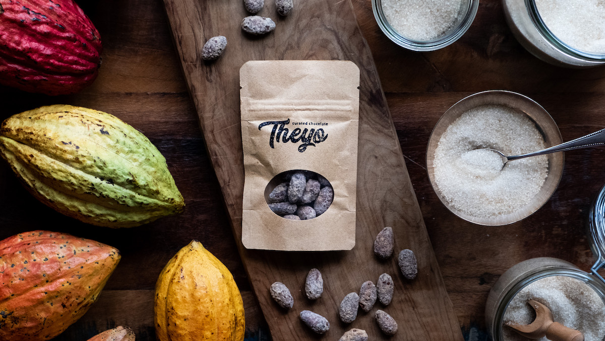 Theyo launcht ‘Cool Beans’ – geröstete und karamellisierte Kakaobohnen.