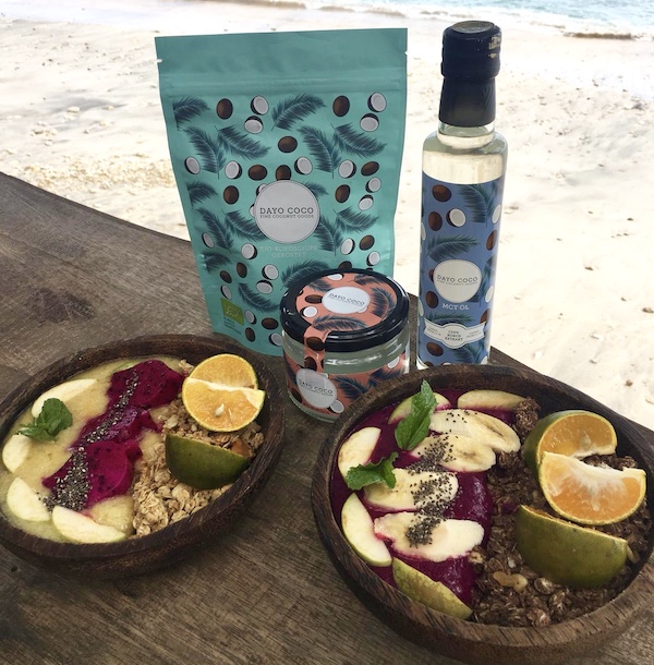DAYO COCO Superfood Kokosnuss Bio Kokosöl, Bio Kokoschips MCT Öl Gesundheit Beaut Lifestyle