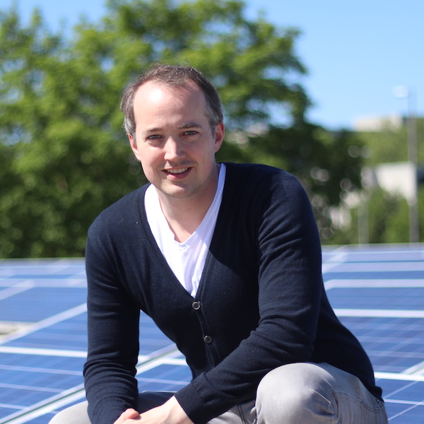 Installion online B2B Marktplatz spezialisiert auf professionelle Vermittlung von PV-Montagekapazitäten
